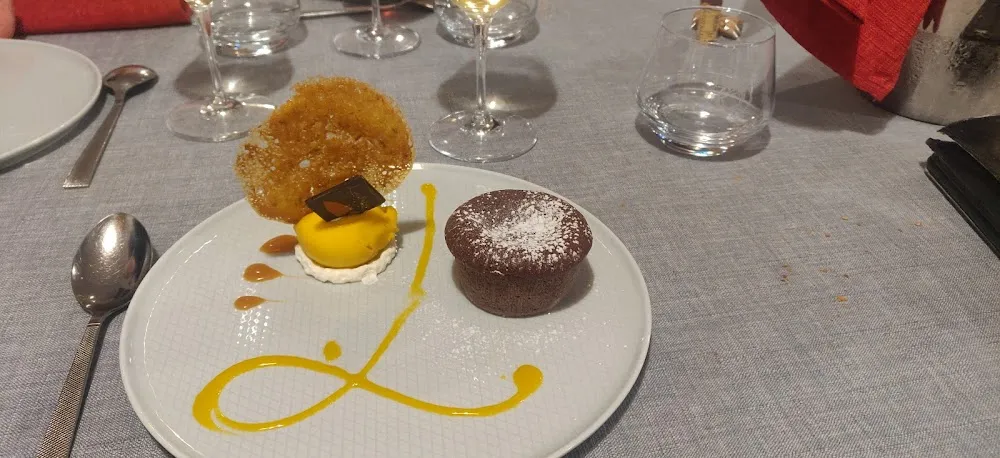 Fondant Au Chocolat Noir Mbo Et Glace Clémentine de Corse